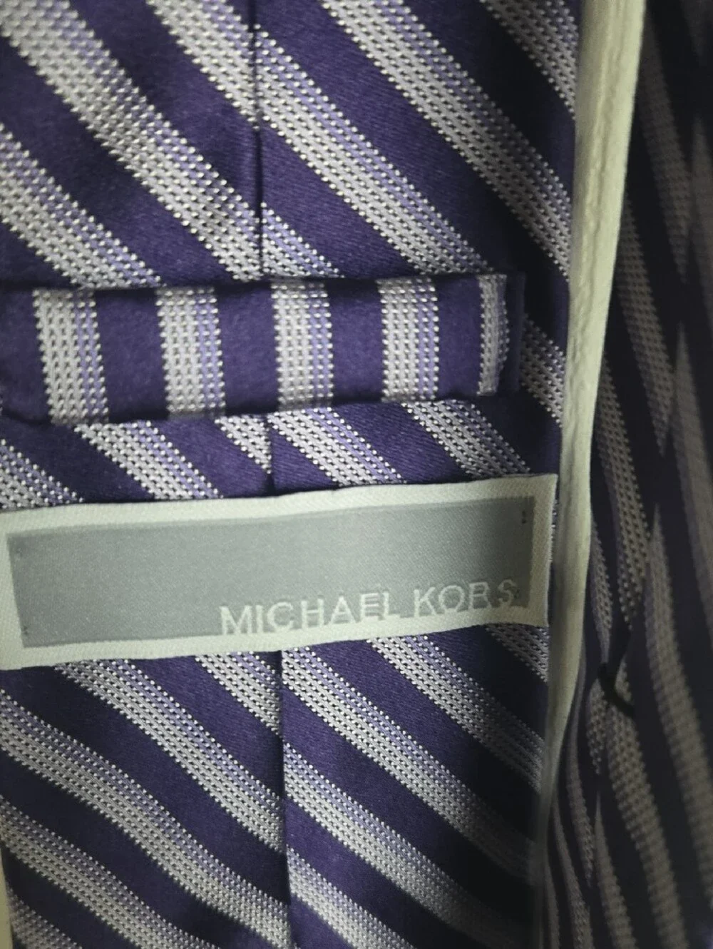 Michael Kors Navy and Silver Diagonal Stripe Tie